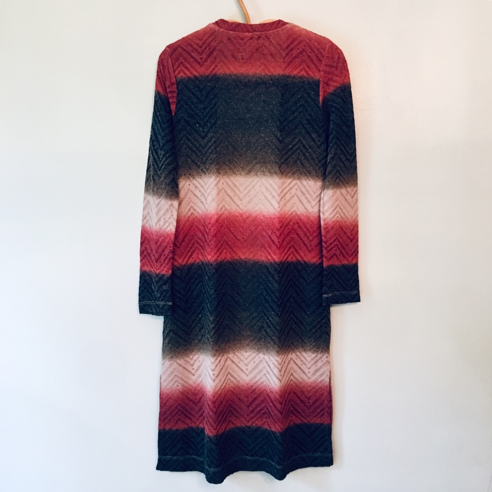 Lightweight Patterned Duster Sweater - Picture 4 of 7